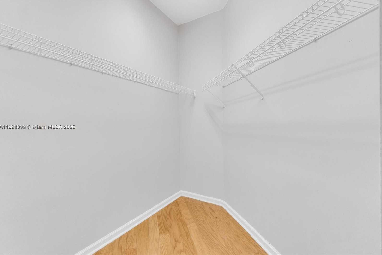 Small Image of 2553 BAY POINTE, Weston Number 27