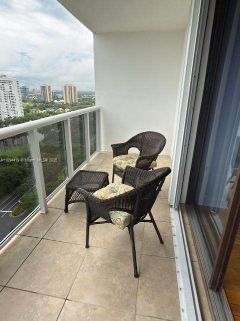 Small Image of 3625 NORTH COUNTRY CLUB DR #2305, Aventura Number 7