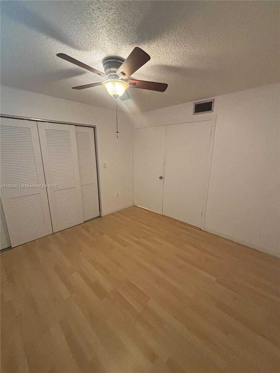 Small Image of 1150 COLLINS AVE #501, Miami Beach Number 13