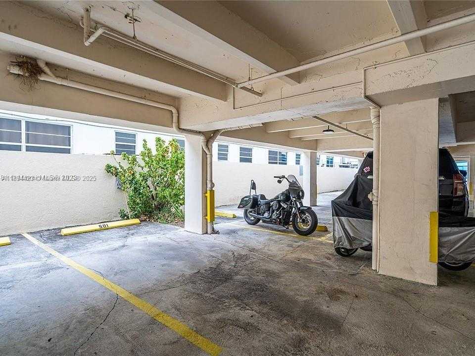Small Image of 1150 COLLINS AVE #501, Miami Beach Number 20