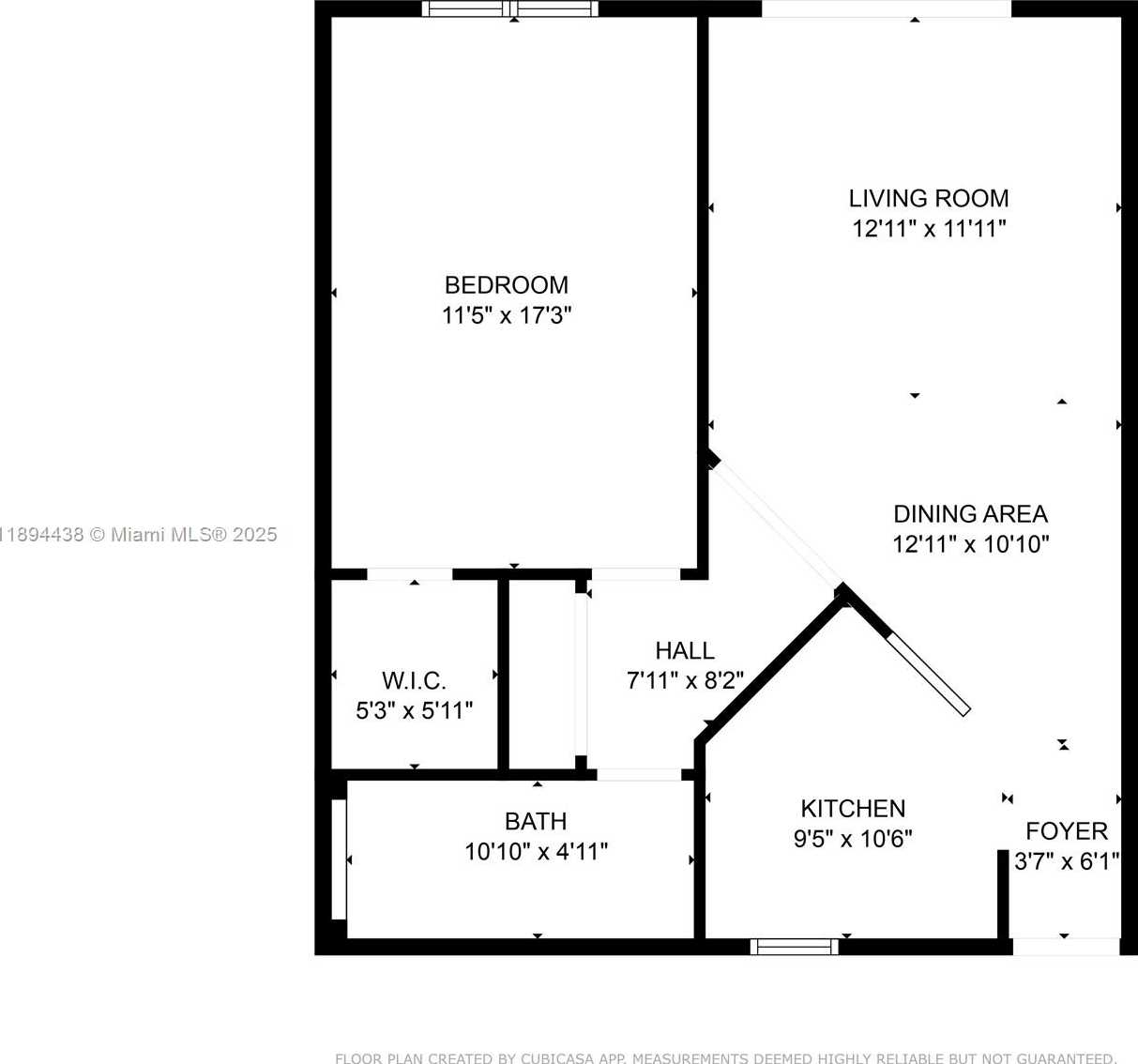 Small Image of 8225 LAKE DR #304, Doral Number 17