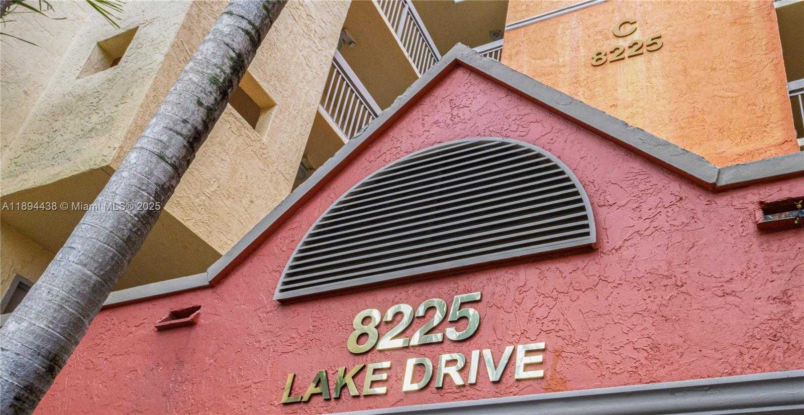Small Image of 8225 LAKE DR #304, Doral Number 23