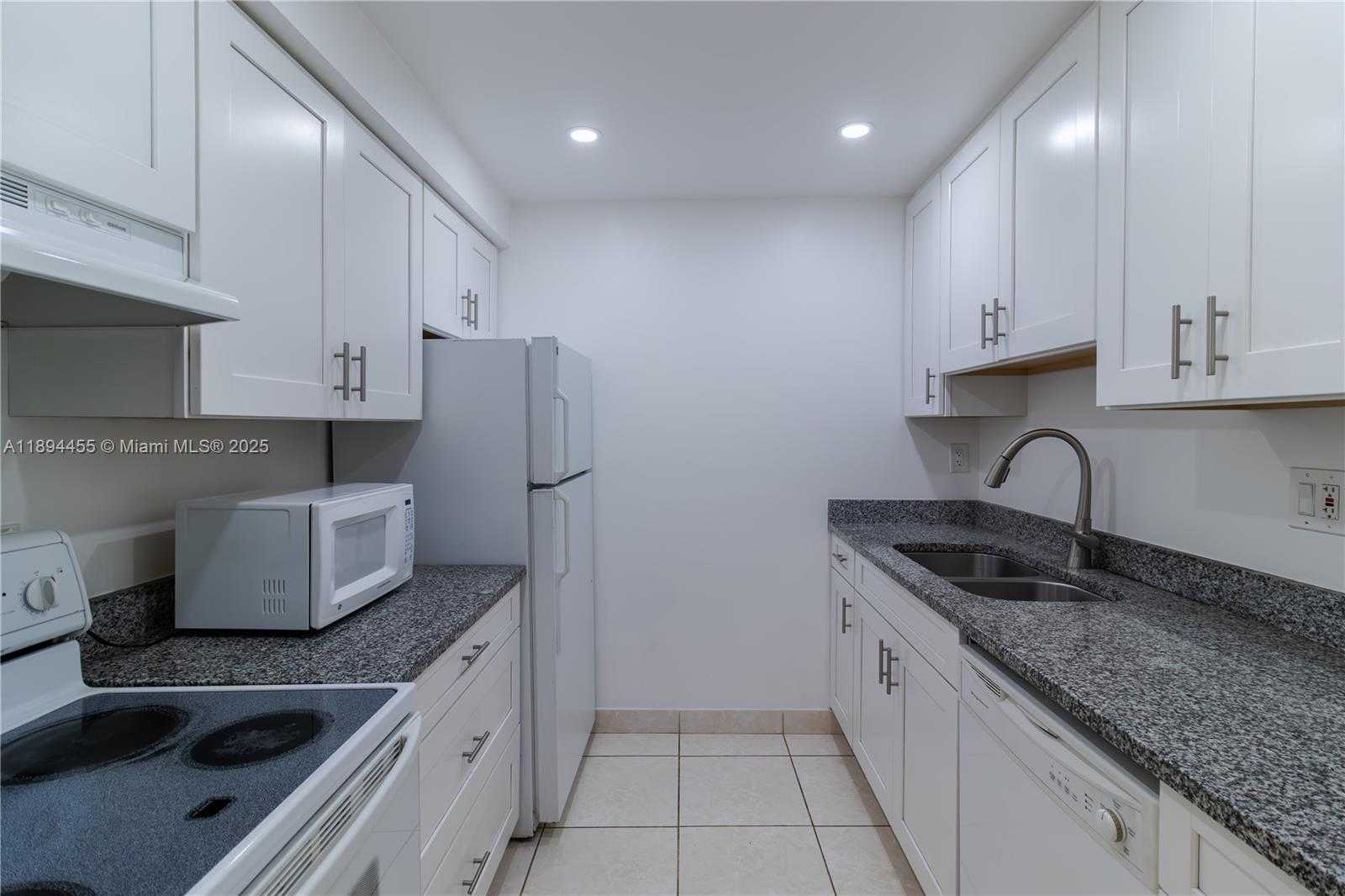 Small Image of 14611 NORTH KENDALL DR #208L, Miami Number 13