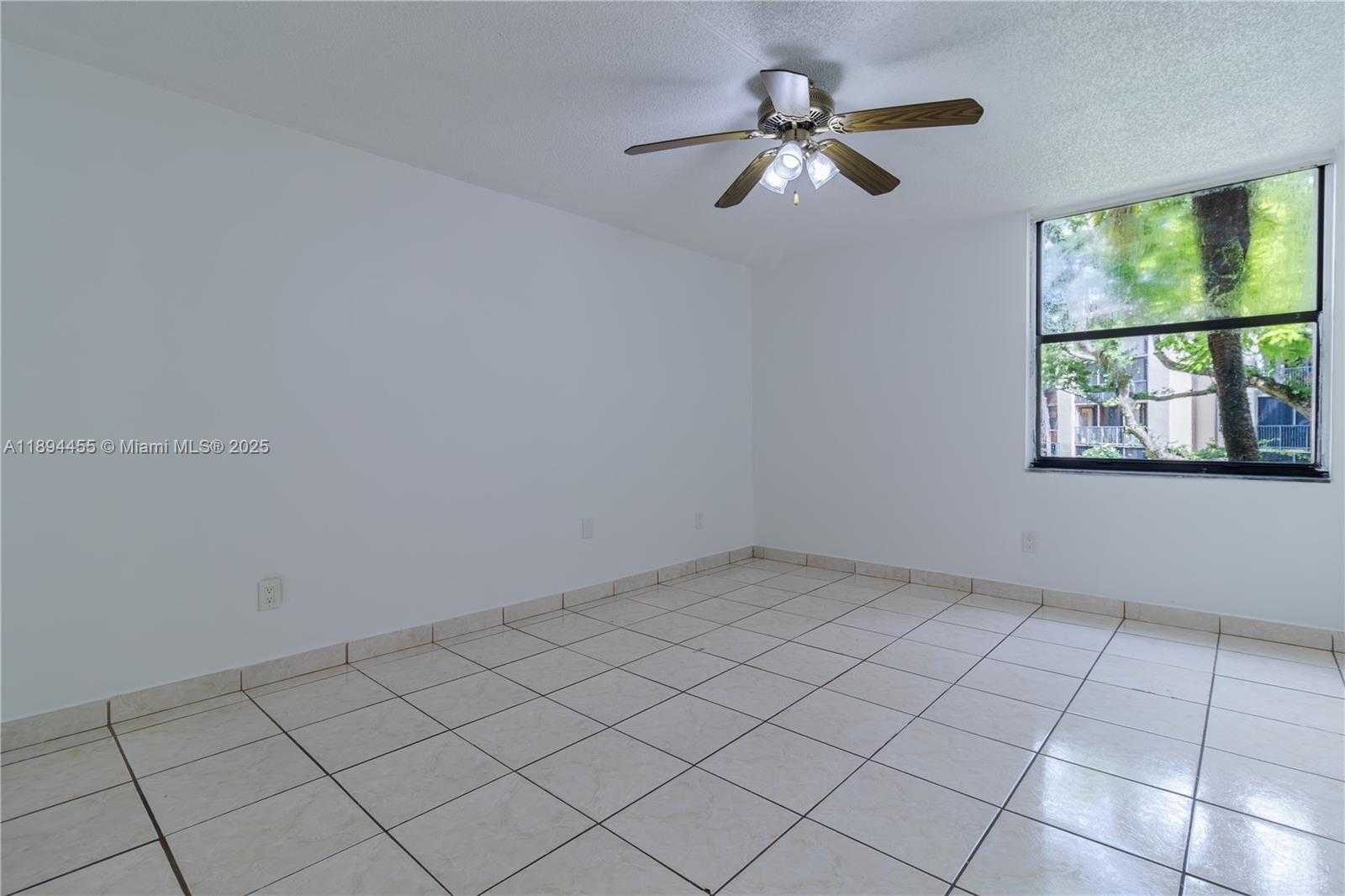 Small Image of 14611 NORTH KENDALL DR #208L, Miami Number 8