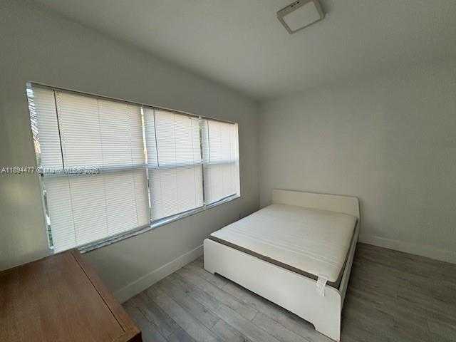 Small Image of 1618 MICHIGAN AVE #21, Miami Beach Number 10