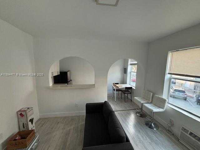 Small Image of 1618 MICHIGAN AVE #21, Miami Beach Number 7