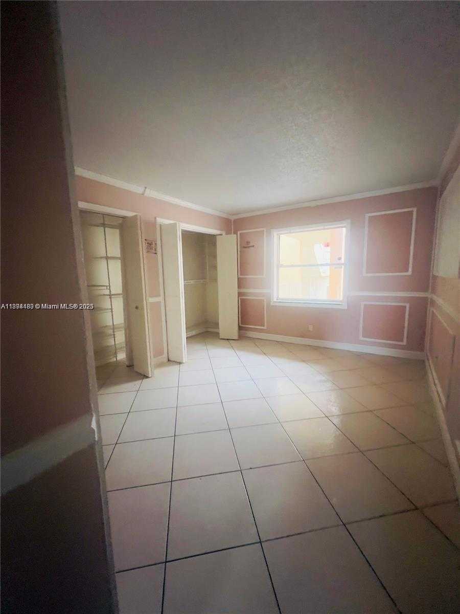 Small Image of 1750 WEST 46TH ST #435, Hialeah Number 12