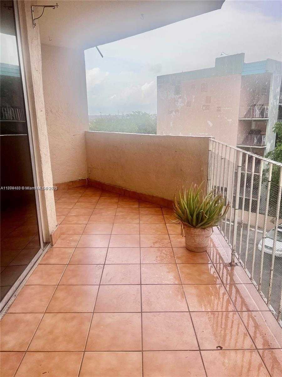 Small Image of 1750 WEST 46TH ST #435, Hialeah Number 8
