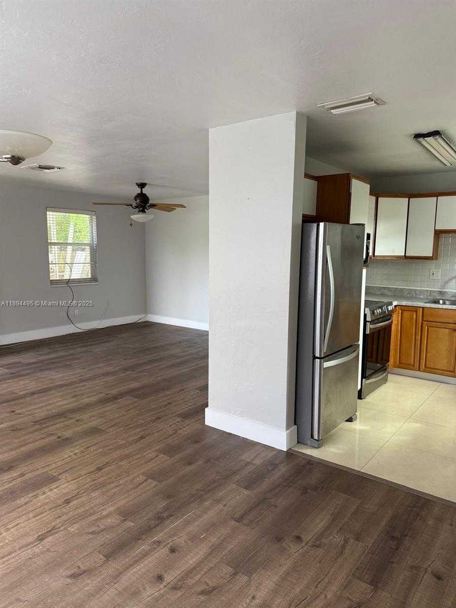 Small Image of 830 NORTH EAST 58TH CT, Oakland Park Number 3