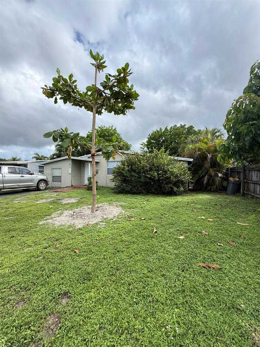 Small Image of 830 NORTH EAST 58TH CT, Oakland Park Number 9
