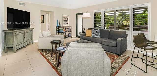 Small Image of 3464 NORTH EAST 19TH AVE, Oakland Park Number 11