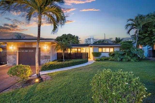 Small Image of 3464 NORTH EAST 19TH AVE, Oakland Park Number 2