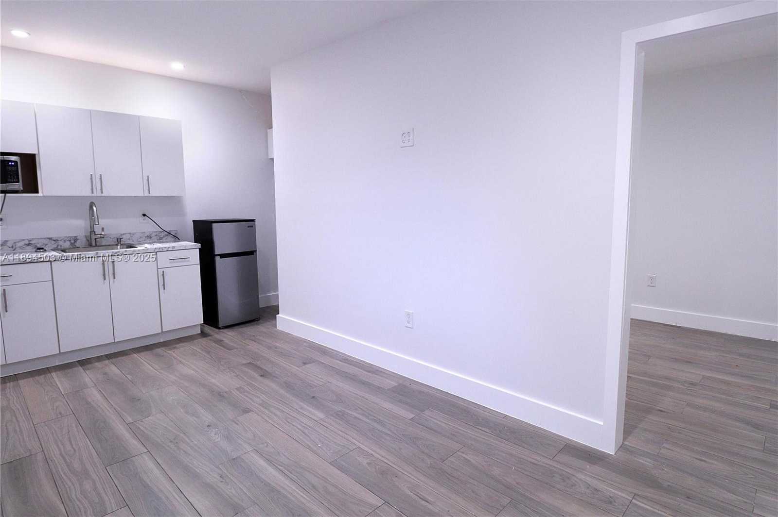 Small Image of 14420 SOUTH WEST 74TH ST #1, Miami Number 4