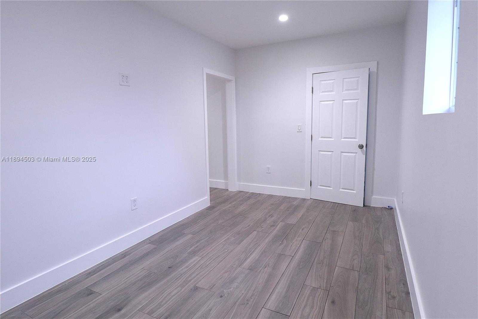 Small Image of 14420 SOUTH WEST 74TH ST #1, Miami Number 6