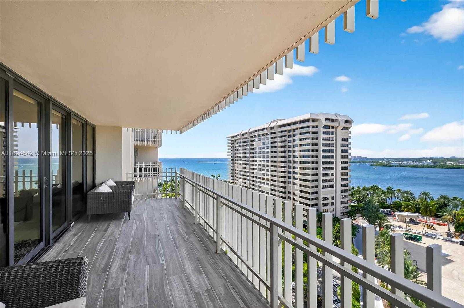 Small Image of 2 GROVE ISLE DR #B1210, Miami Number 25