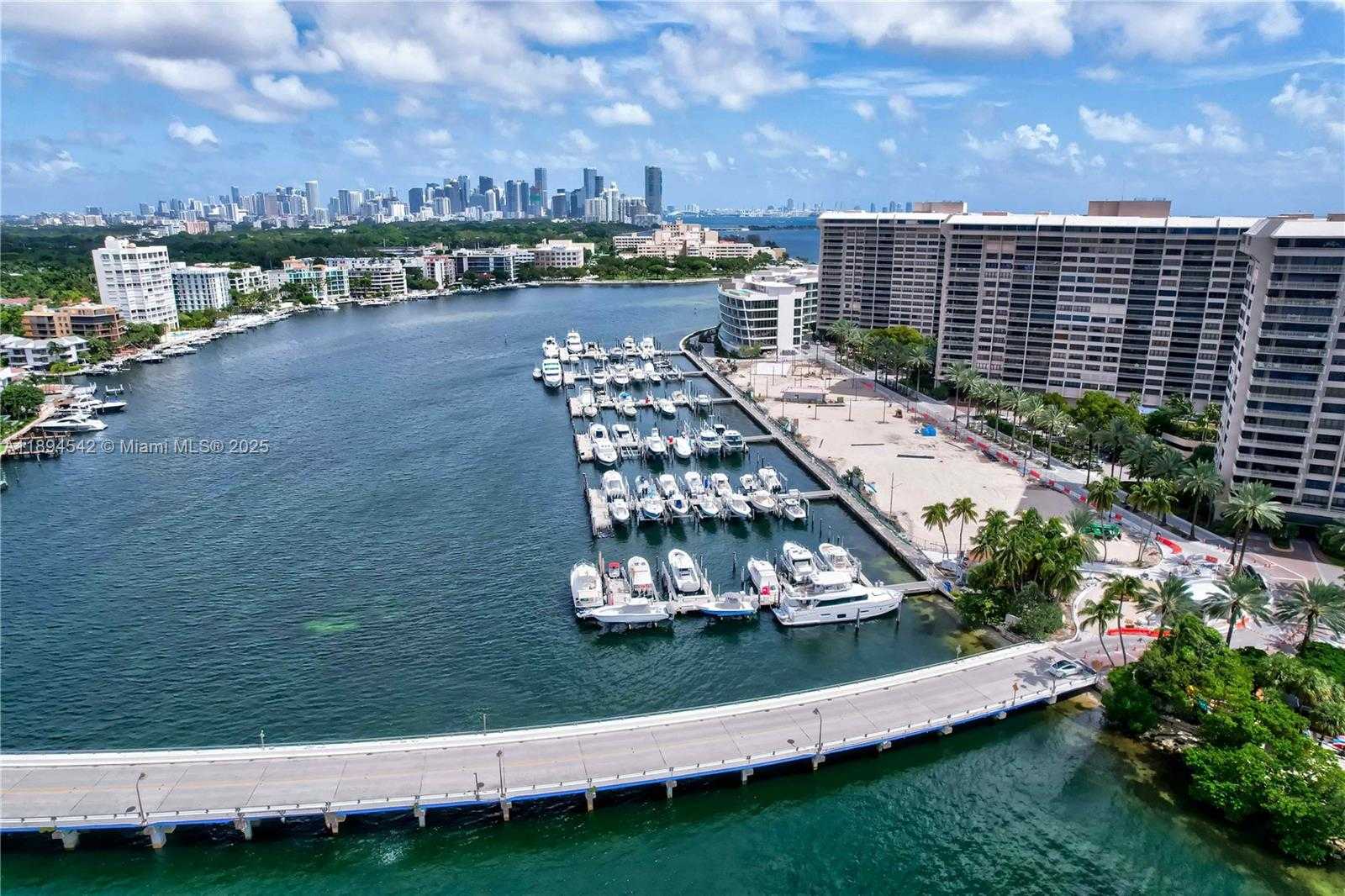 Small Image of 2 GROVE ISLE DR #B1210, Miami Number 58