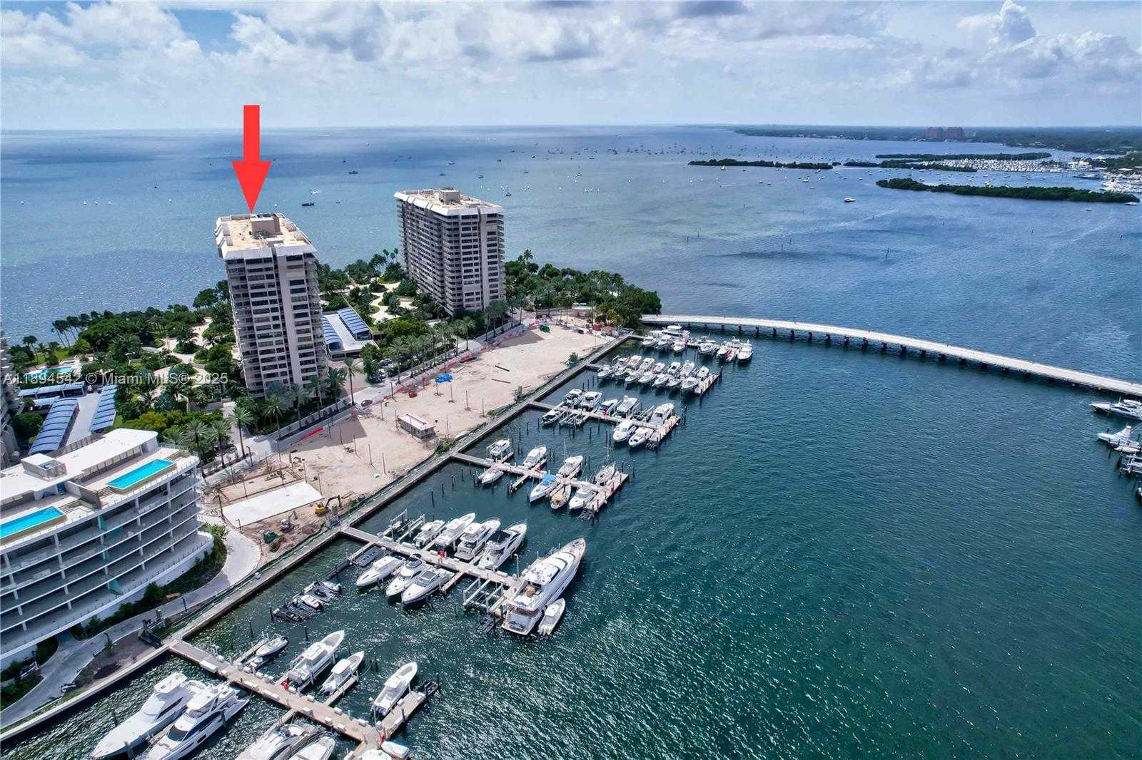 Small Image of 2 GROVE ISLE DR #B1210, Miami Number 62