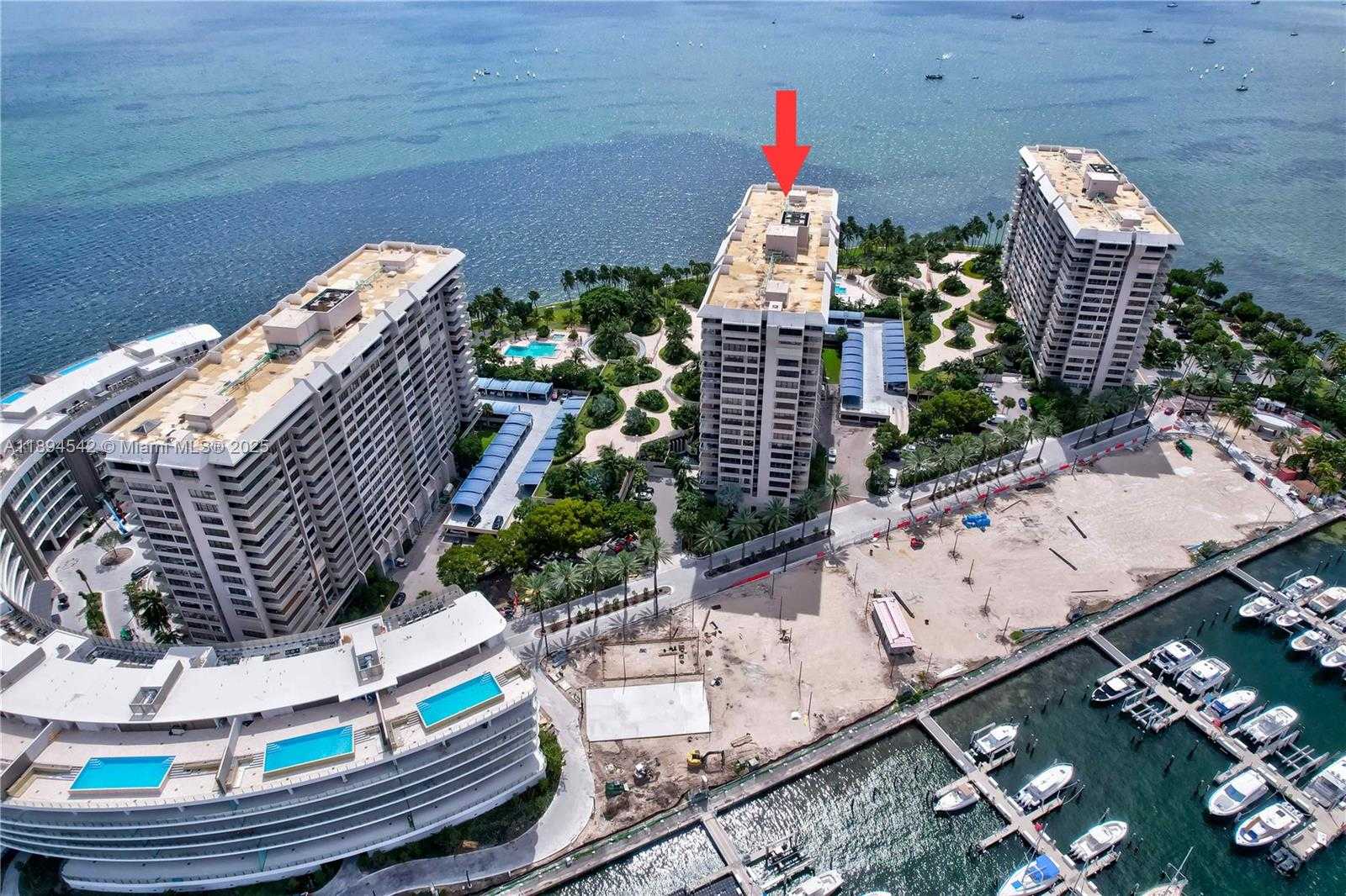 Small Image of 2 GROVE ISLE DR #B1210, Miami Number 63