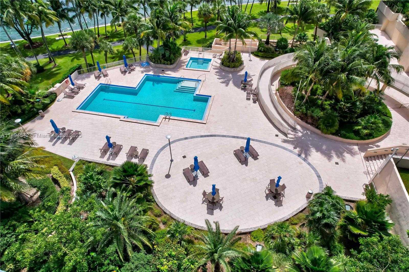 Small Image of 2 GROVE ISLE DR #B1210, Miami Number 65