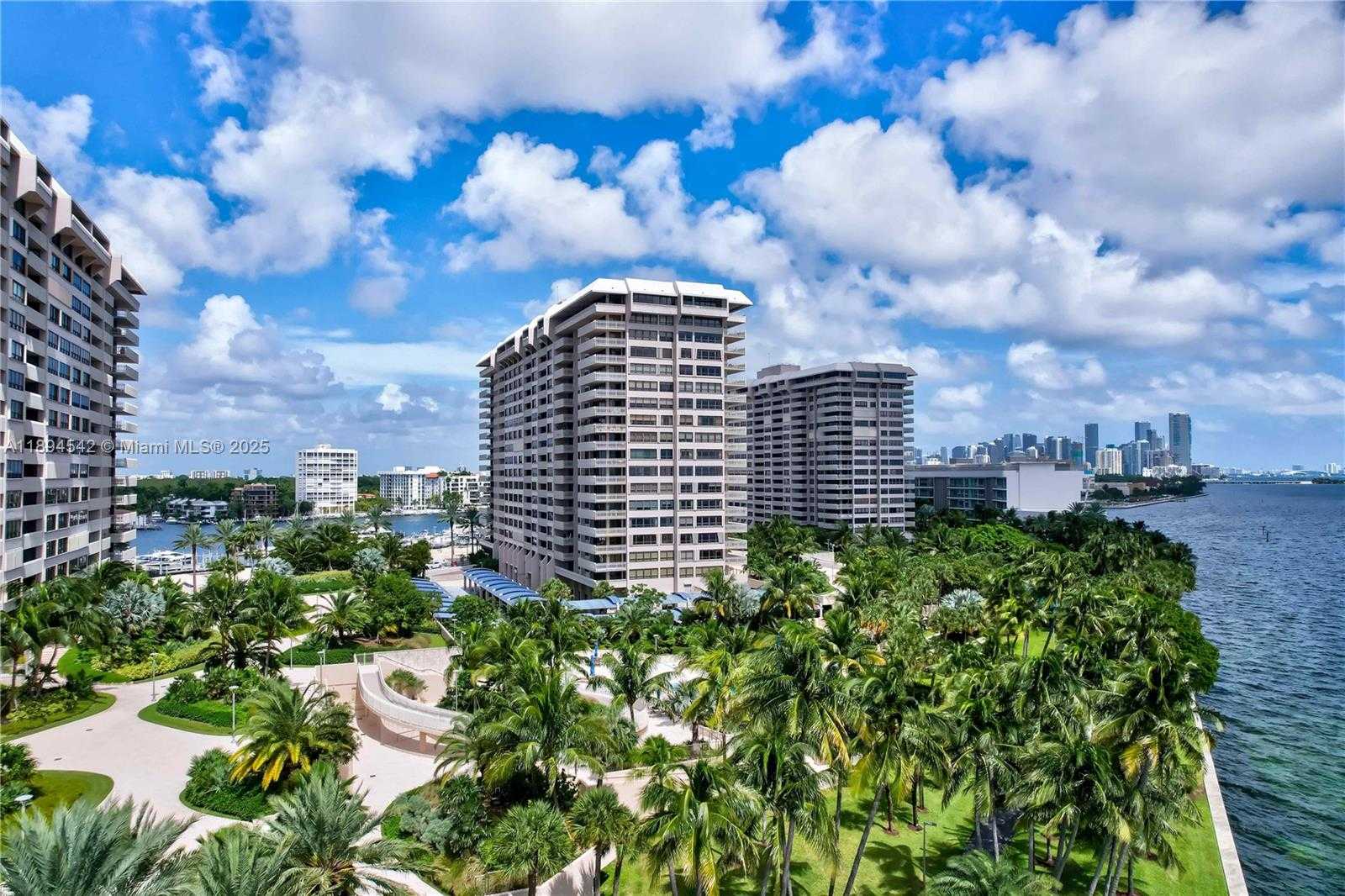Small Image of 2 GROVE ISLE DR #B1210, Miami Number 67