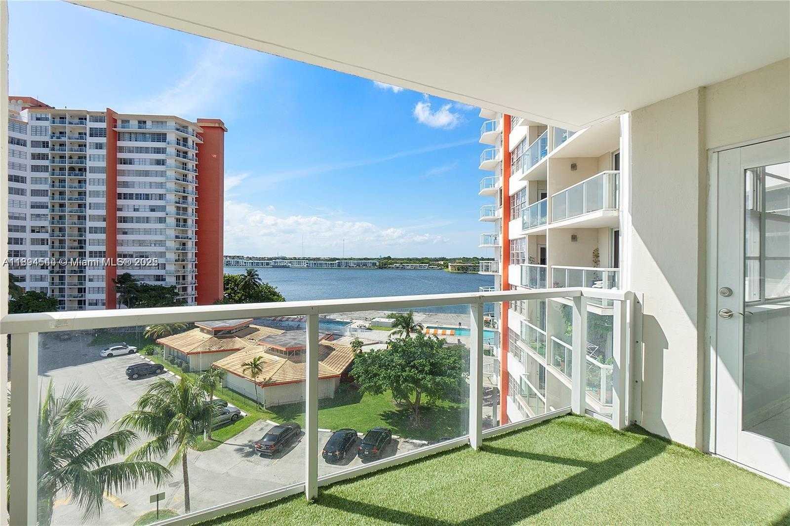 Small Image of 1351 NORTH EAST MIAMI GARDENS DR #622E, Miami Number 2