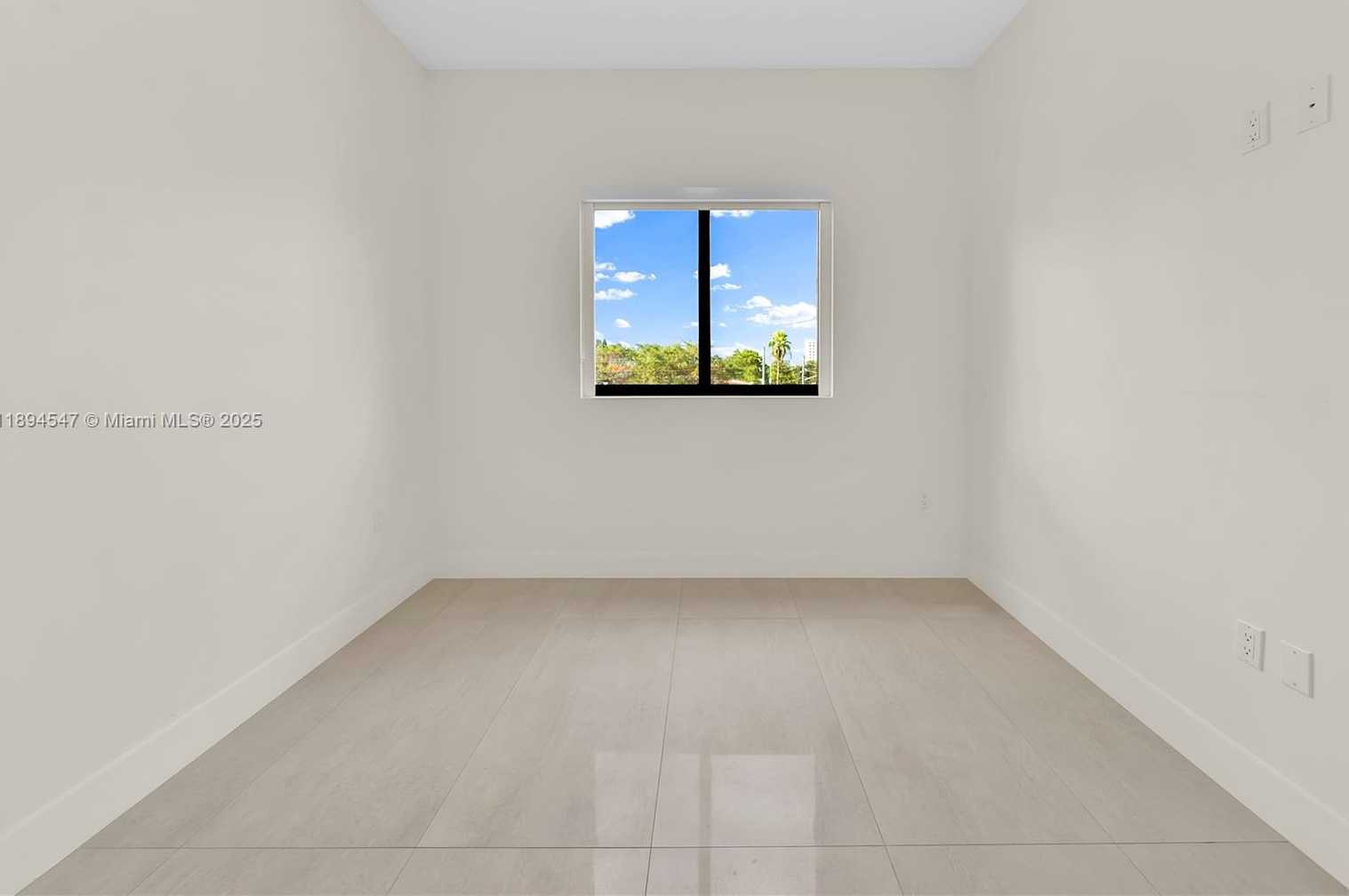 Small Image of 530 SOUTH WEST 11TH AVE #201, Miami Number 8
