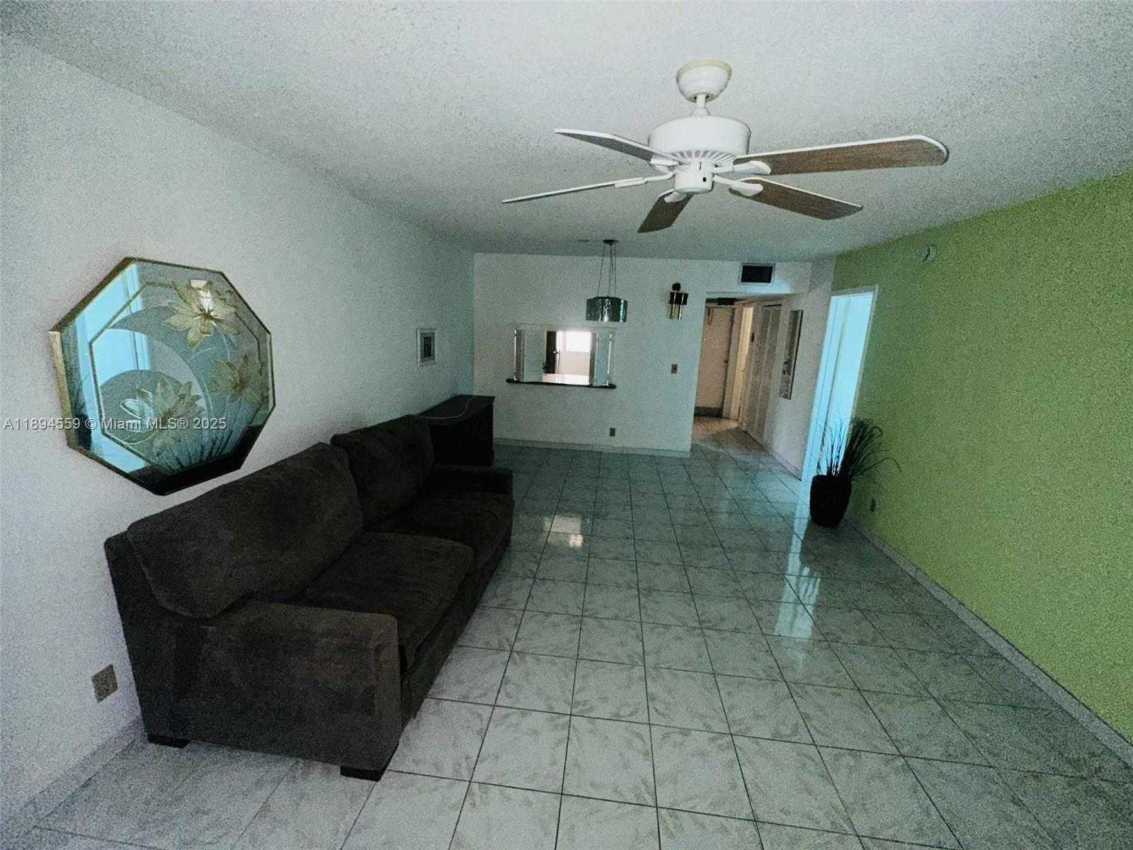 Small Image of 215 SOUTH EAST 3RD AVE #404A, Hallandale Beach Number 5