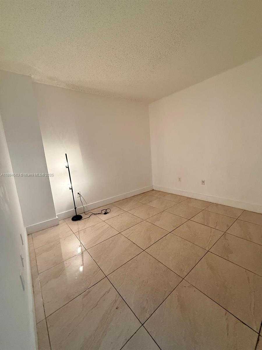 Small Image of 5091 NORTH WEST 7TH ST #1009, Miami Number 5