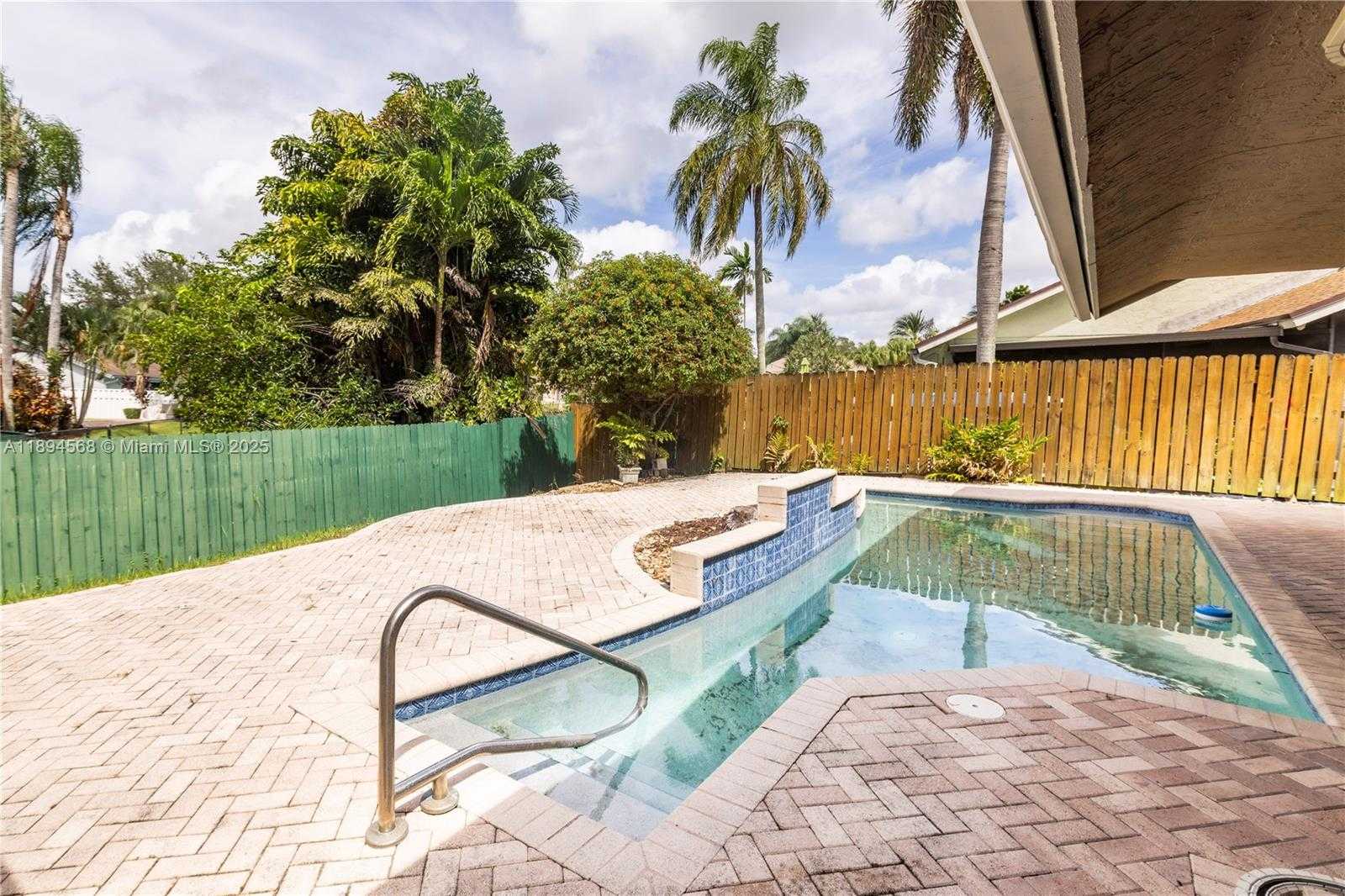 Small Image of 8775 SOUTH WEST 57TH ST, Cooper City Number 36