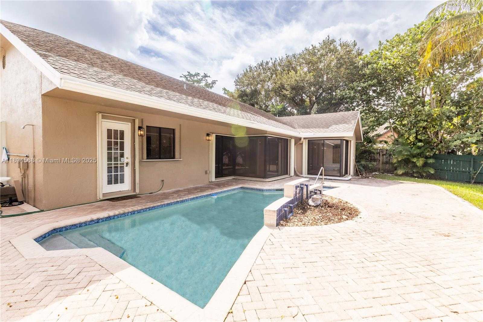 Small Image of 8775 SOUTH WEST 57TH ST, Cooper City Number 38