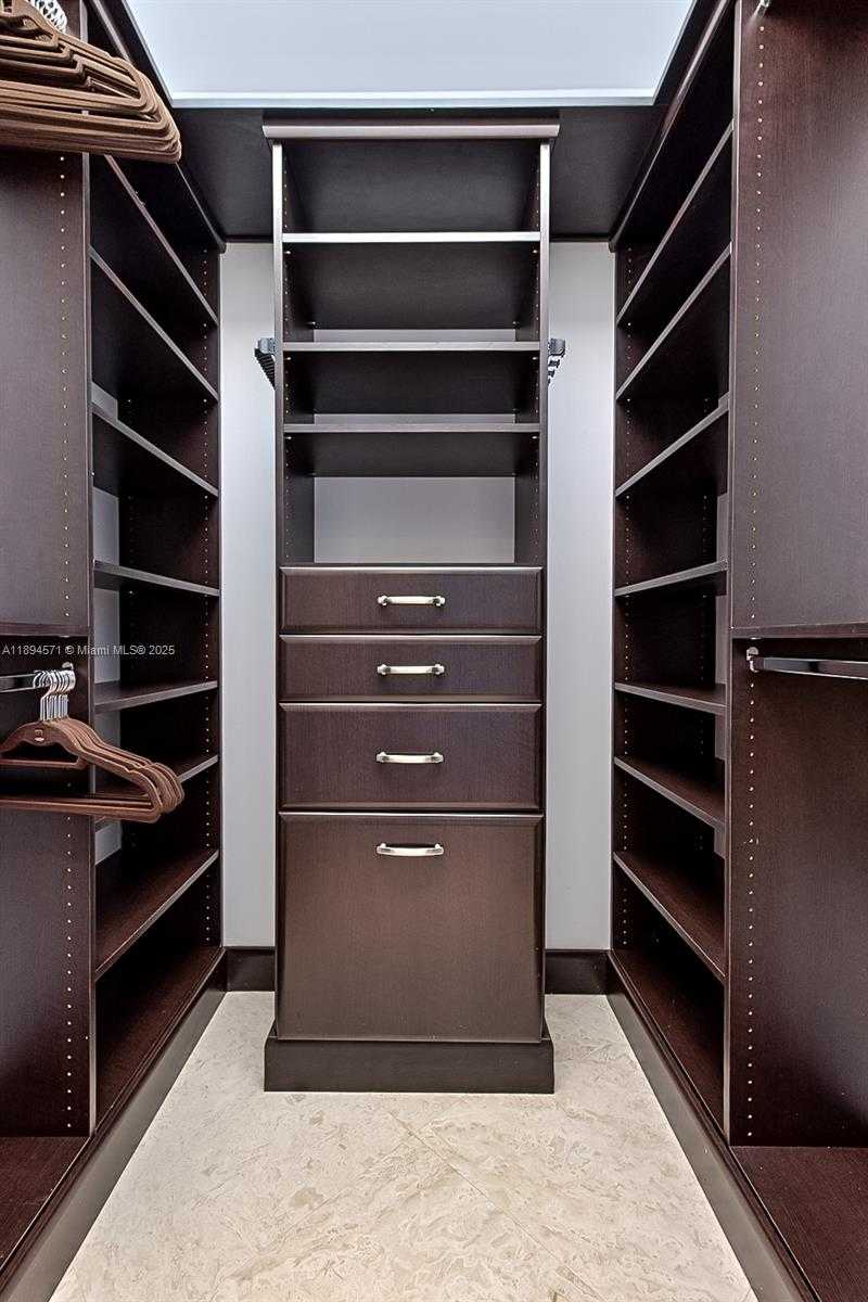 Small Image of 3535 SOUTH OCEAN DR #2102, Hollywood Number 29