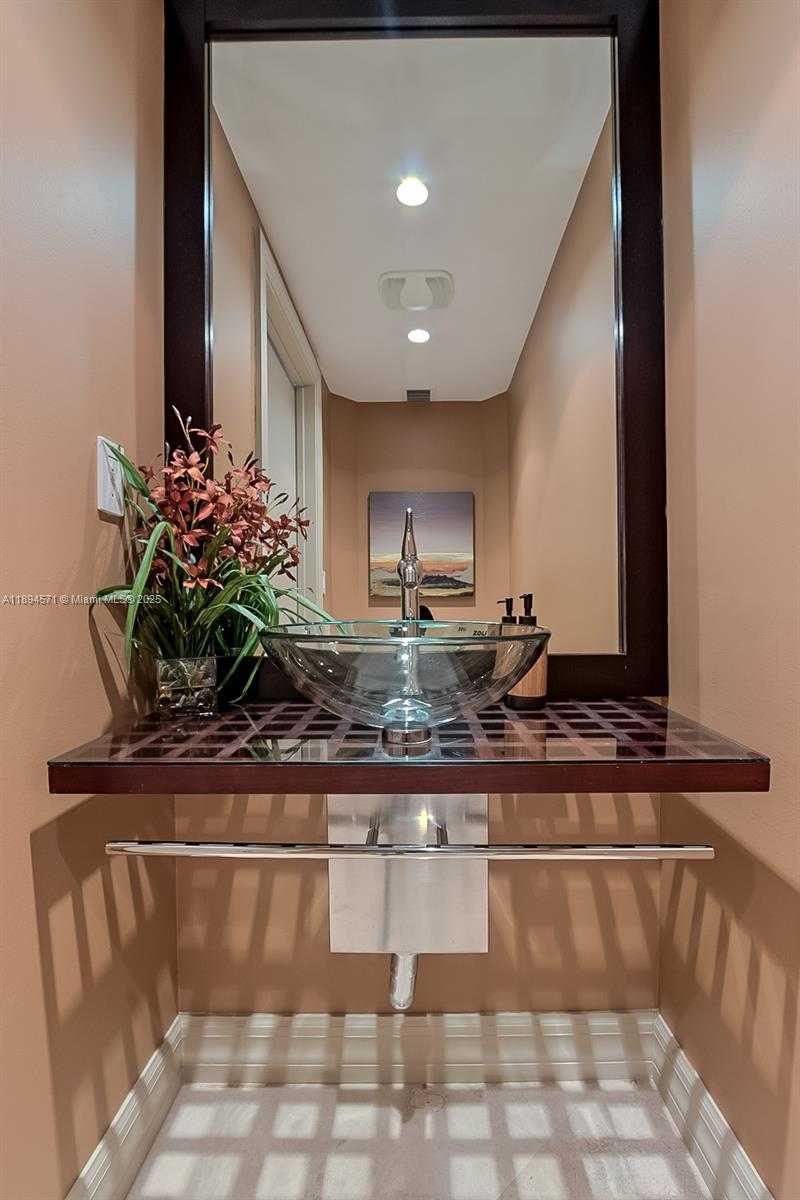 Small Image of 3535 SOUTH OCEAN DR #2102, Hollywood Number 45