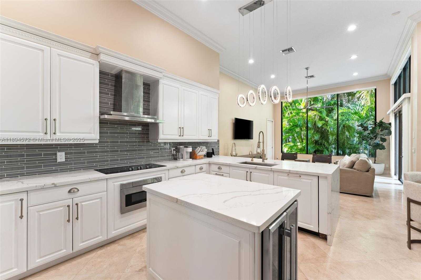 Small Image of 10775 BLUE PALM ST #N/A, Plantation Number 19