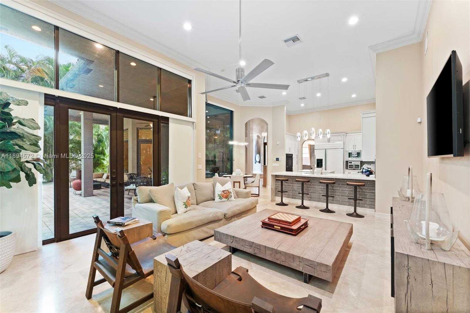 Small Image of 10775 BLUE PALM ST #N/A, Plantation Number 24