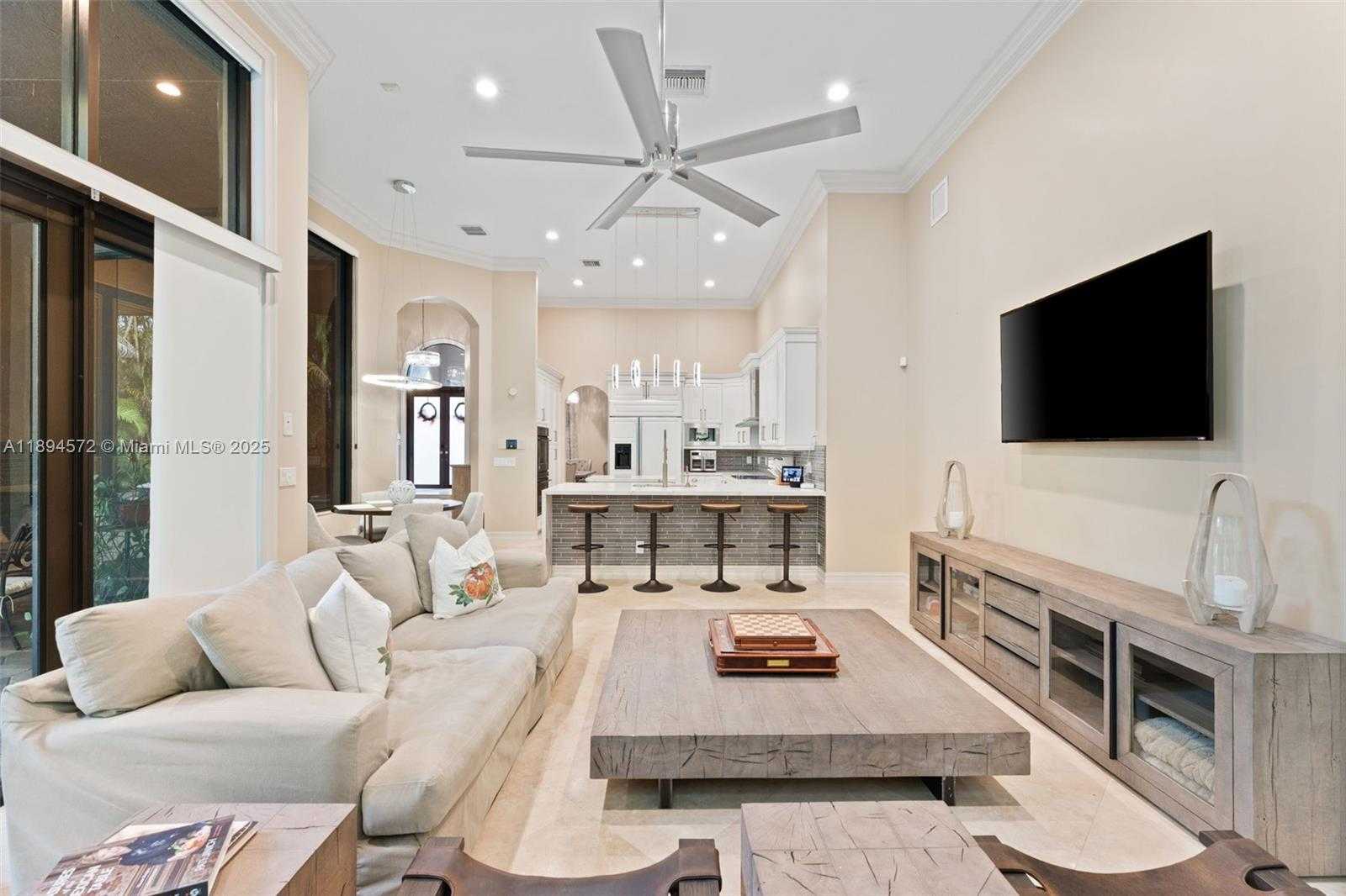 Small Image of 10775 BLUE PALM ST #N/A, Plantation Number 25