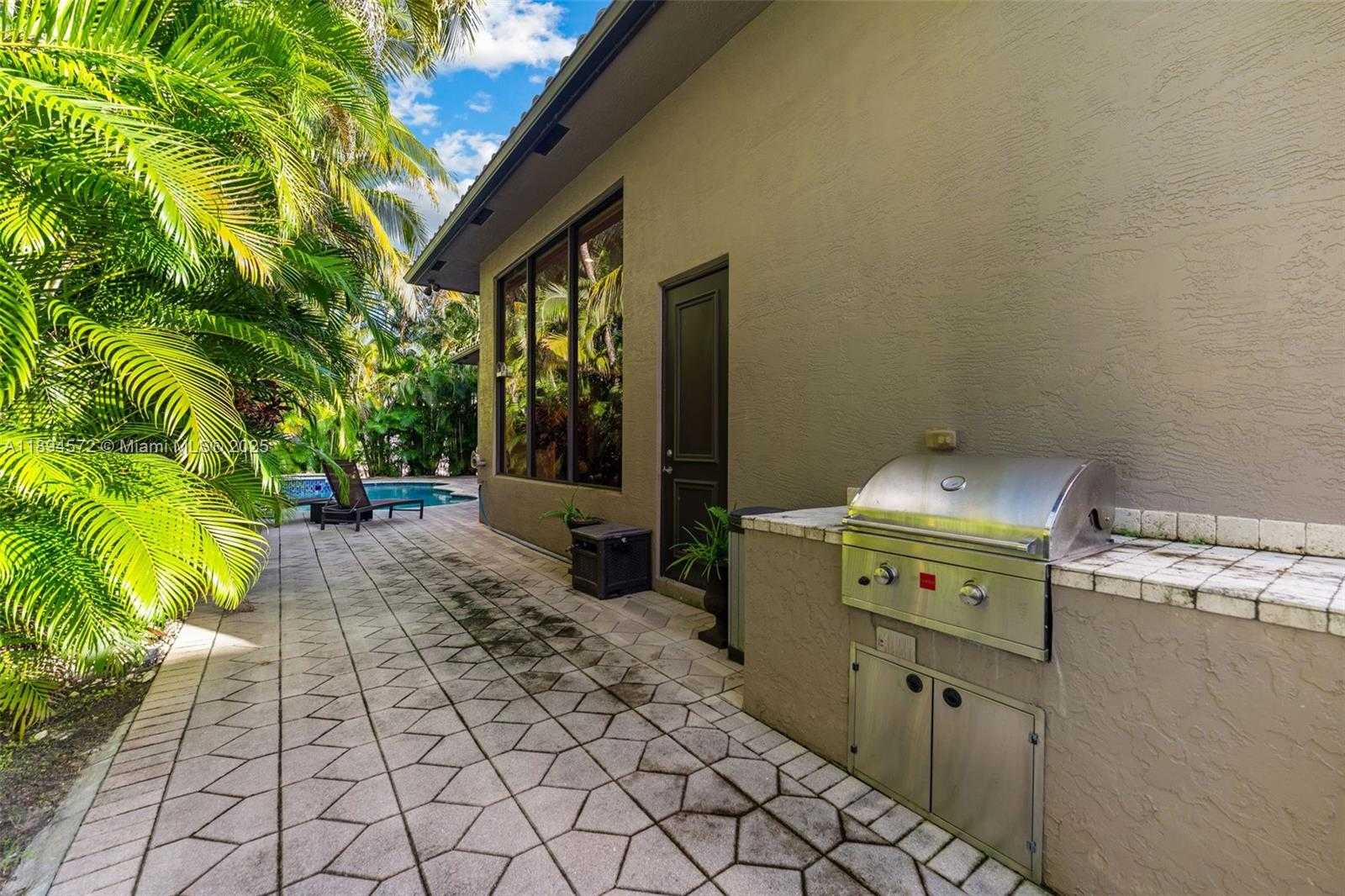 Small Image of 10775 BLUE PALM ST #N/A, Plantation Number 34