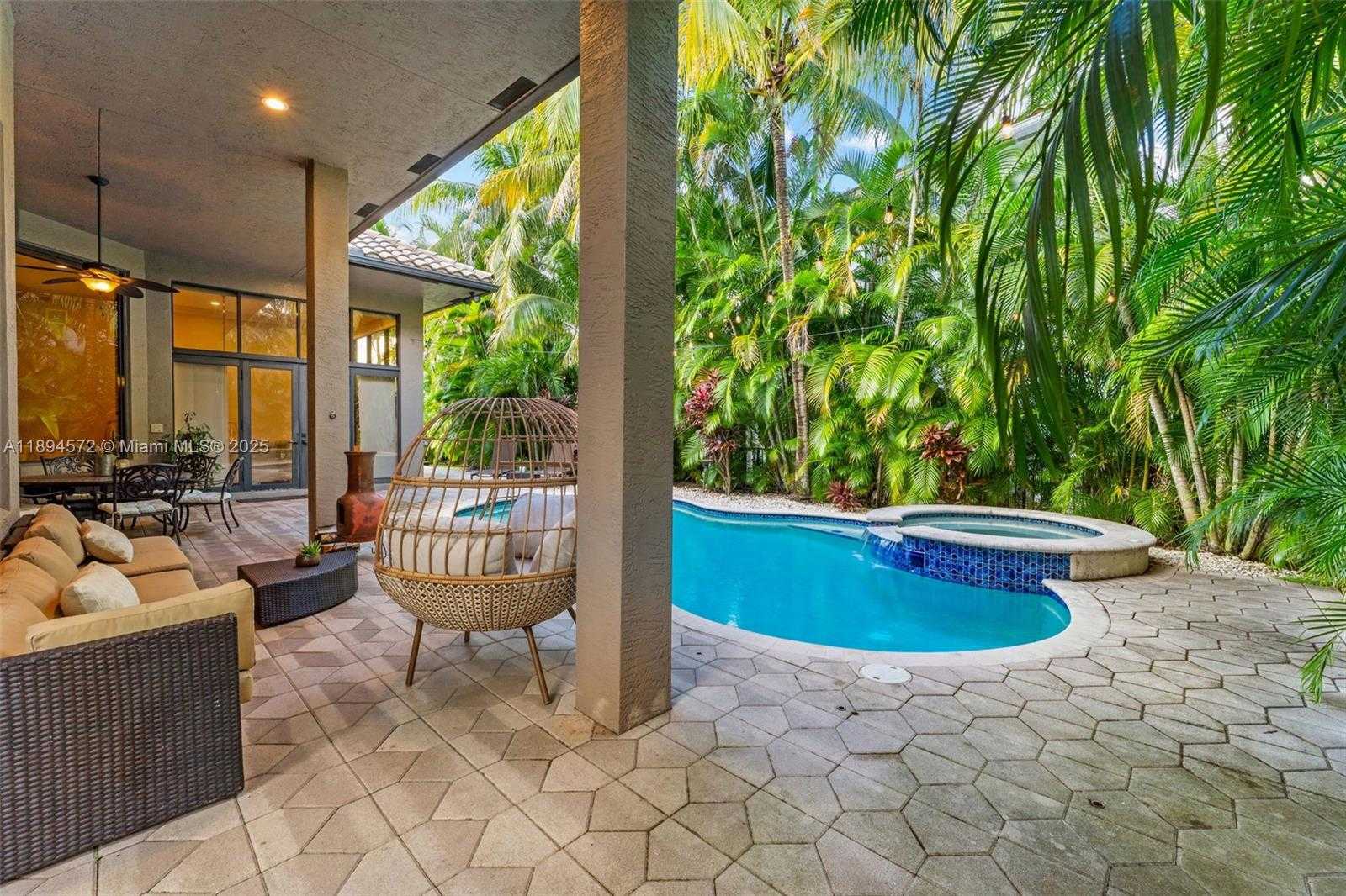 Small Image of 10775 BLUE PALM ST #N/A, Plantation Number 36