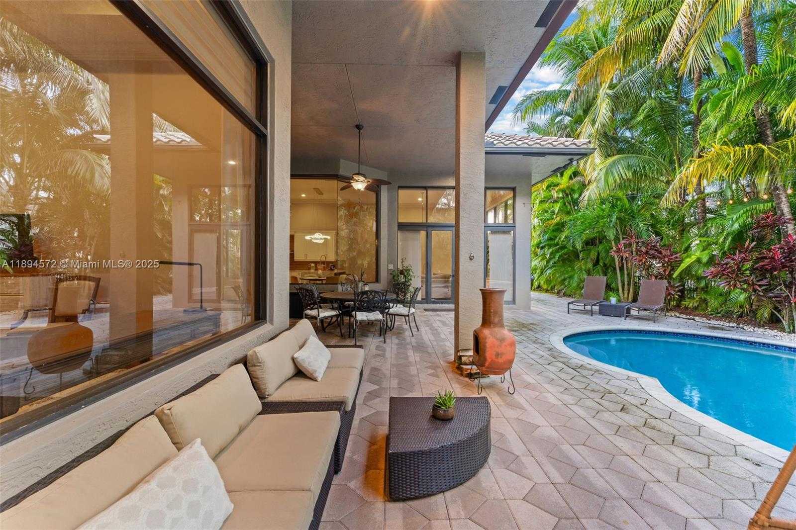 Small Image of 10775 BLUE PALM ST #N/A, Plantation Number 38