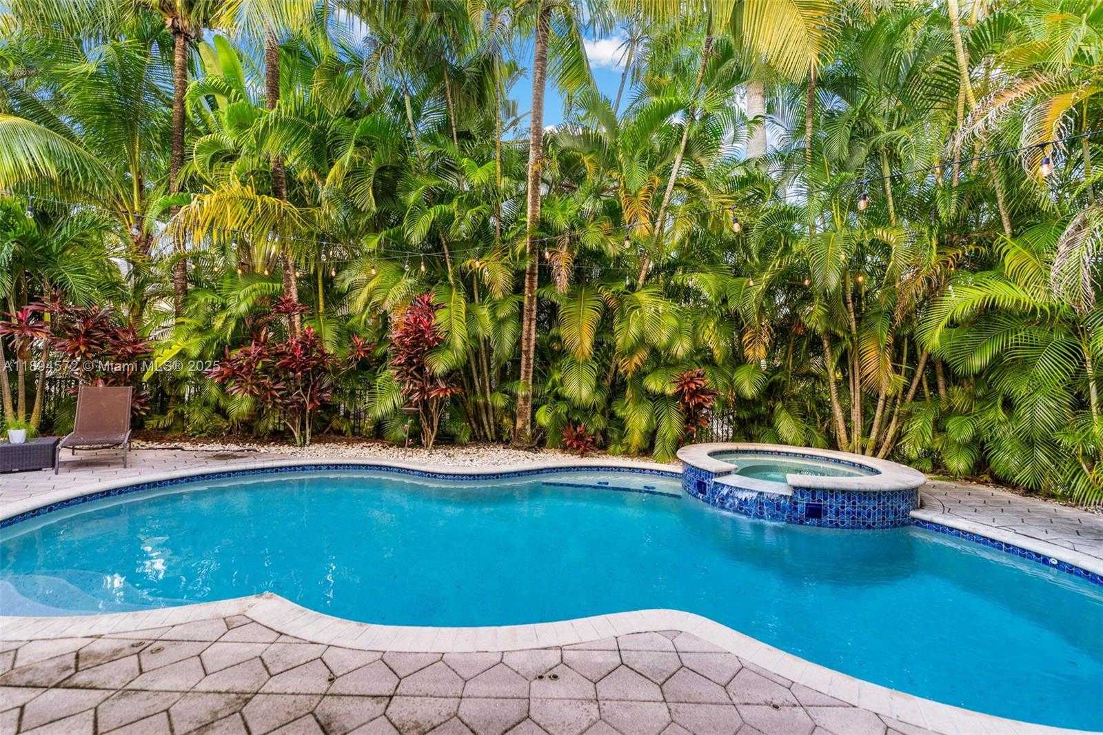 Small Image of 10775 BLUE PALM ST #N/A, Plantation Number 39