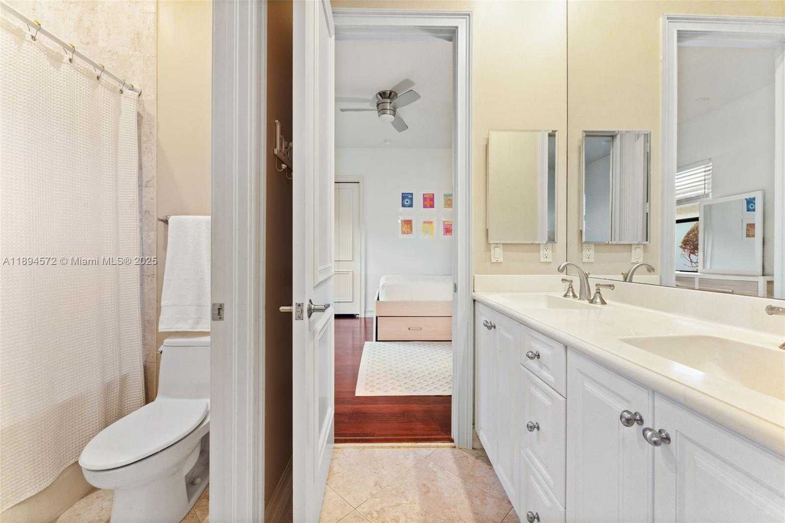 Small Image of 10775 BLUE PALM ST #N/A, Plantation Number 42