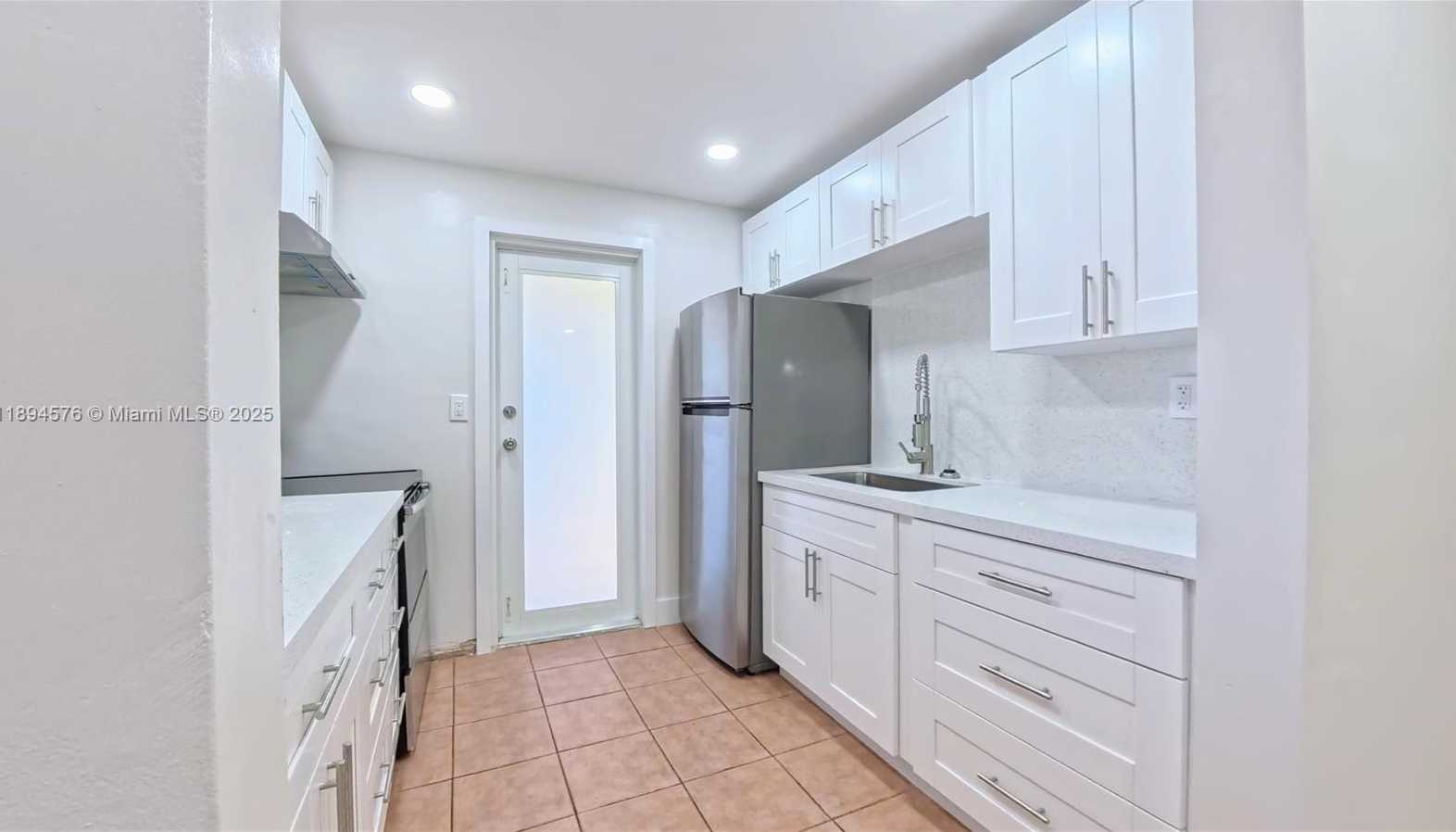 Small Image of 1720 FUNSTON ST #111, Hollywood Number 7