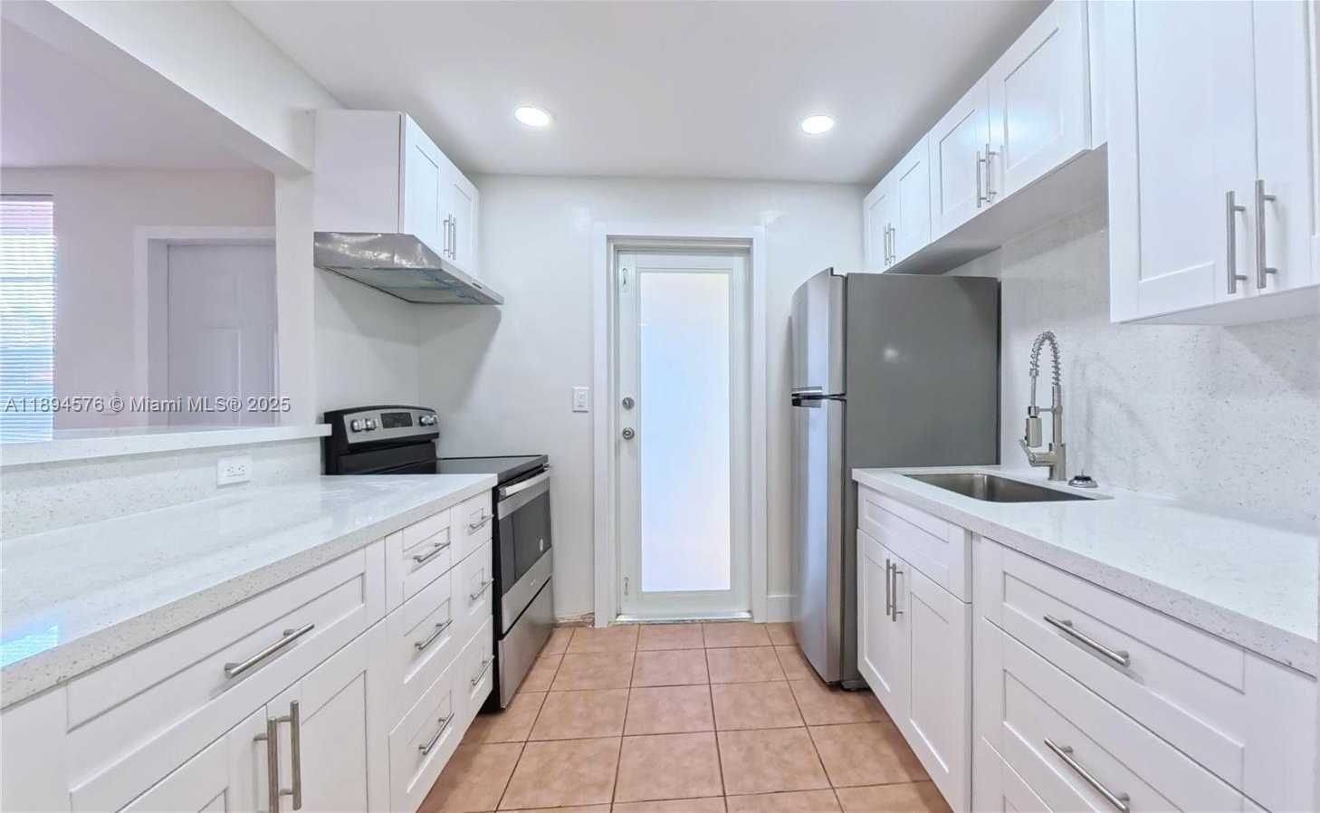 Small Image of 1720 FUNSTON ST #111, Hollywood Number 8