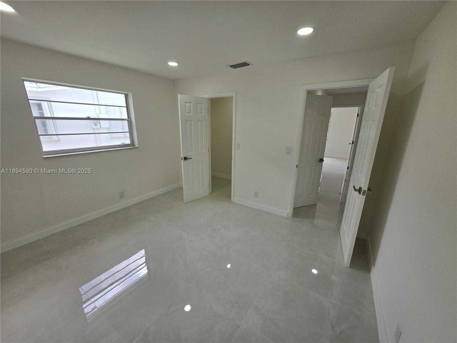 Small Image of 600 SOUTH WEST 8TH PL, Boynton Beach Number 10