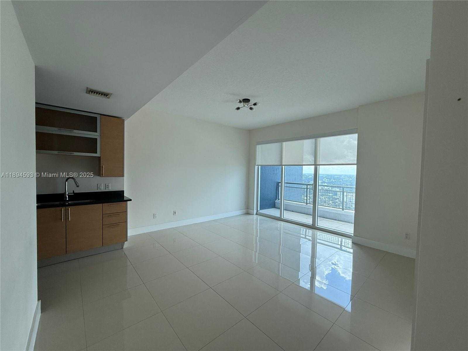 Small Image of 60 SOUTH WEST 13TH ST #3809, Miami Number 5