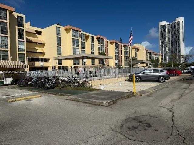 Small Image of 210 172ND ST #131, Sunny Isles Beach Number 25