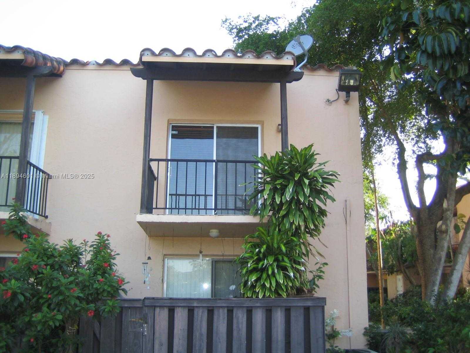 Small Image of 10824 NORTH KENDALL DR #S-26, Miami Number 15