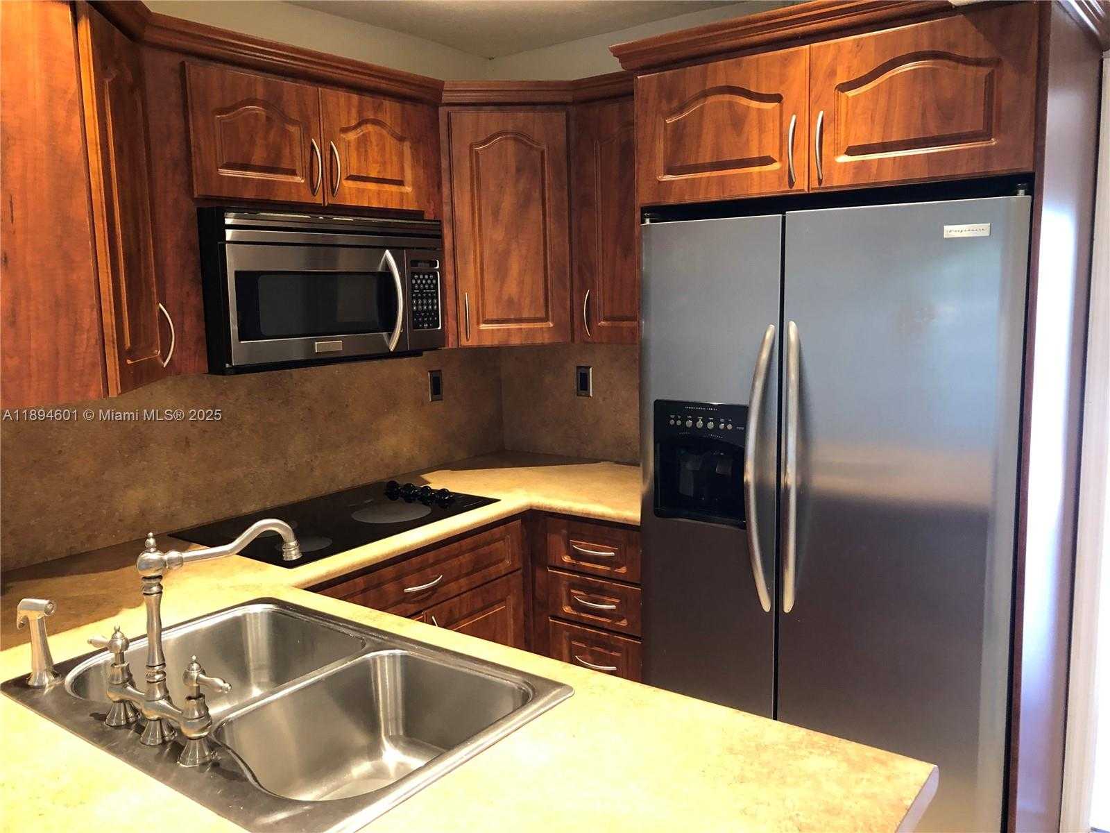 Small Image of 10824 NORTH KENDALL DR #S-26, Miami Number 36