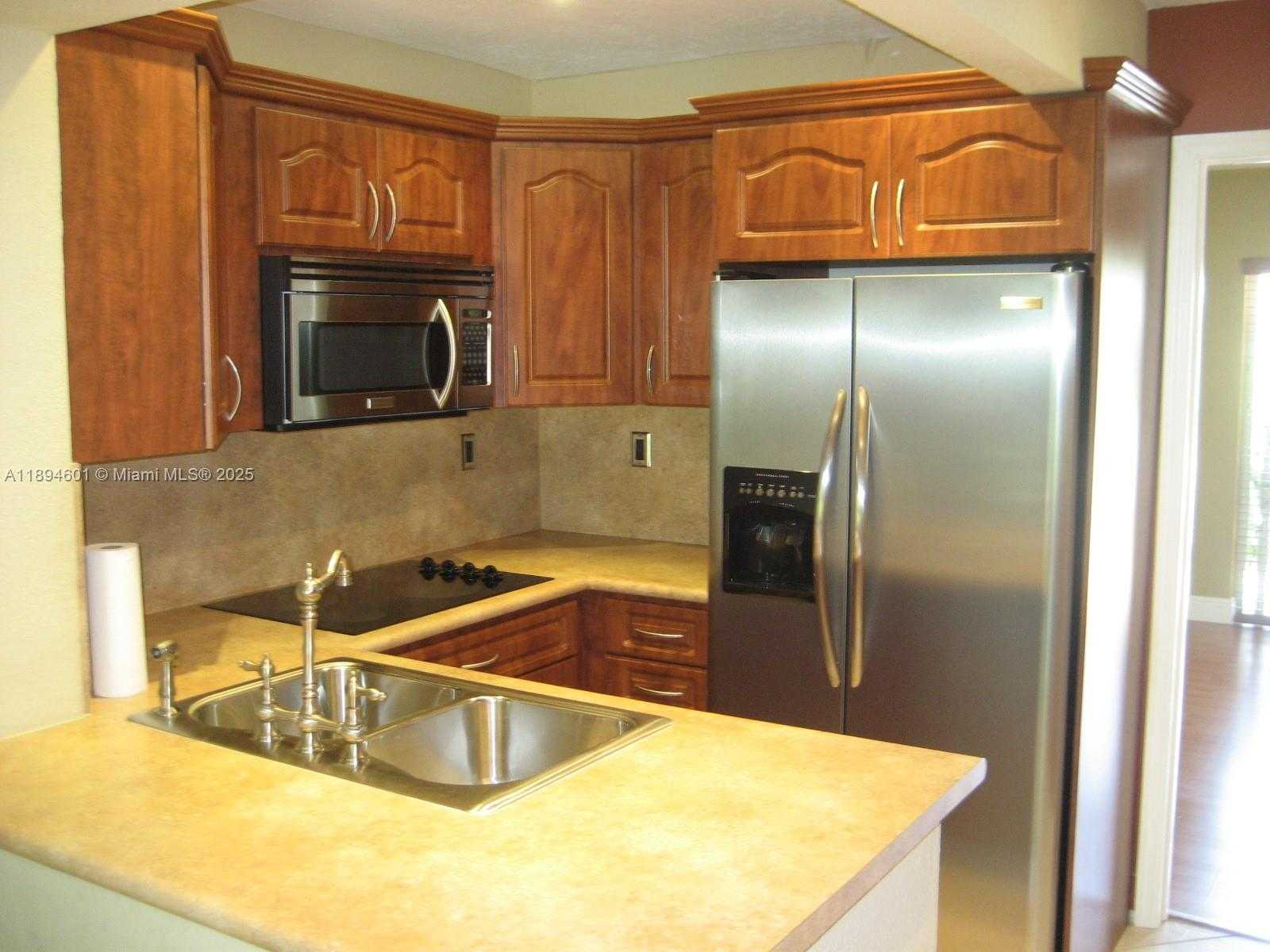 Small Image of 10824 NORTH KENDALL DR #S-26, Miami Number 41
