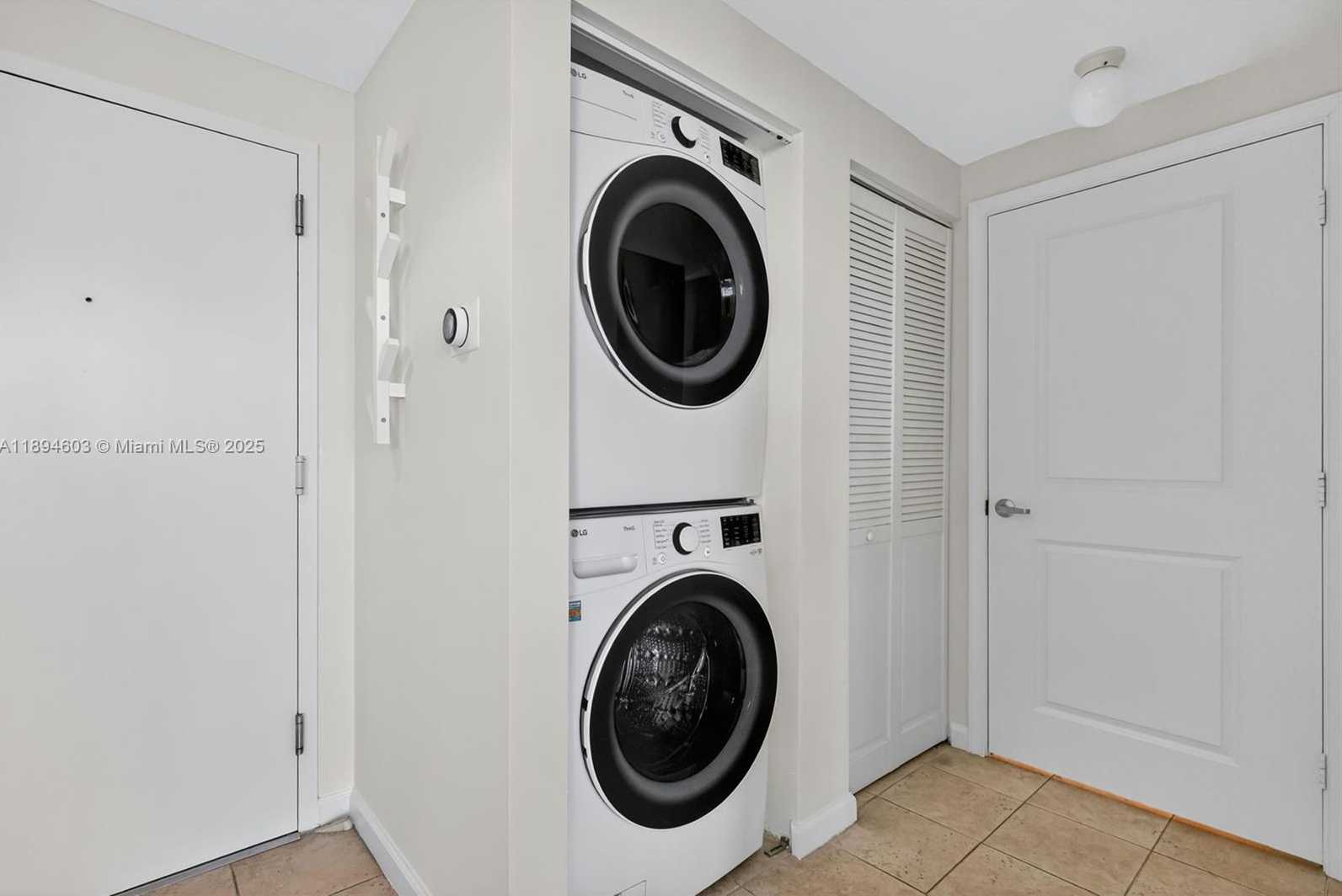 Small Image of 2021 SOUTH WEST 3RD AVE #PH-3, Miami Number 24