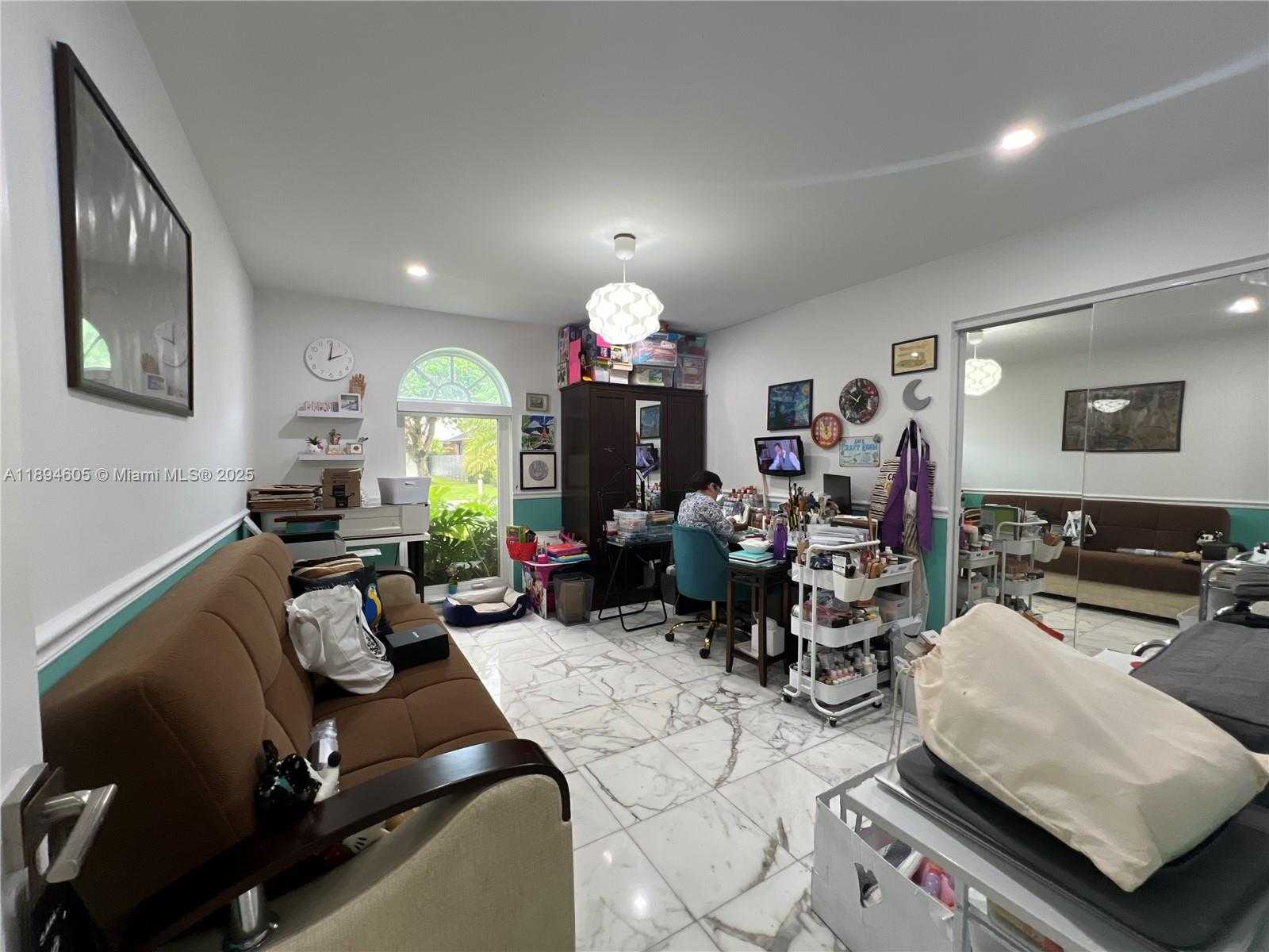 Small Image of 4934 NORTH WEST 94TH DORAL PL, Doral Number 25